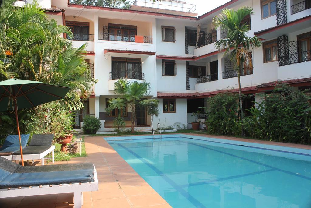 Diana Apartments Candolim Exteriör bild